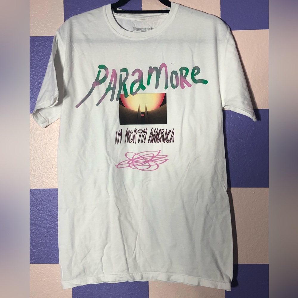 NWOT Paramore Official Tour Merch North American Tour Tee *flawed* - Size S